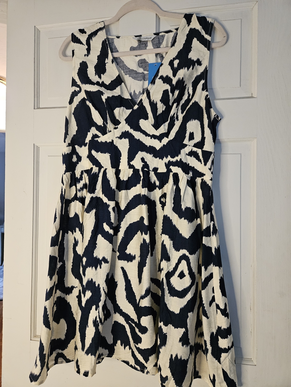 Cupshe Black and White Abstract Print Sleeveless Mini Dress.vacation